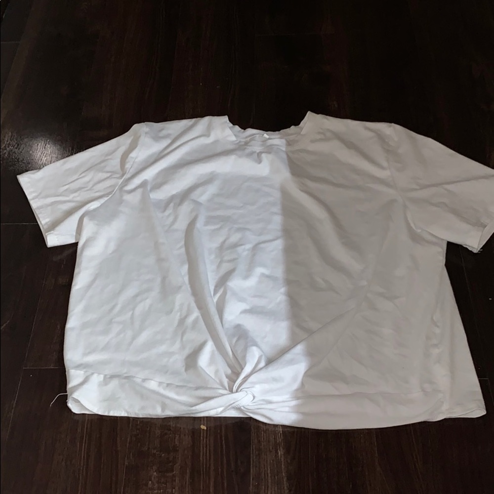 White t-shirt